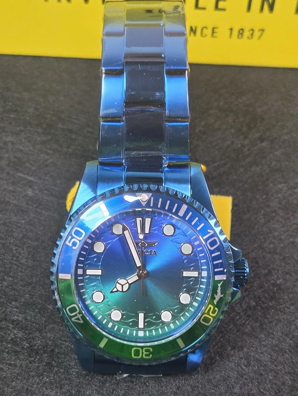 Invicta pro diver